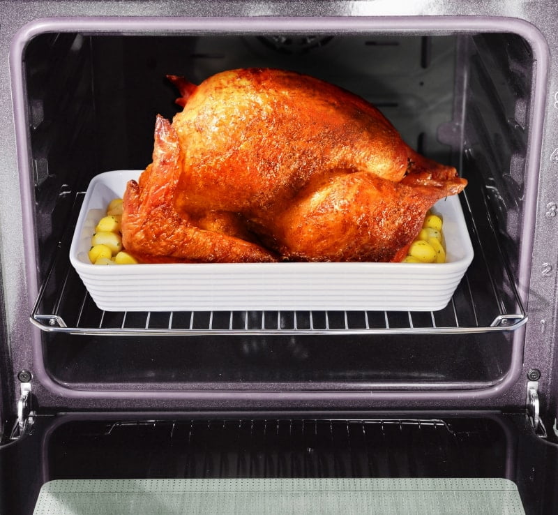how to cook a turkey in the oven to be moist