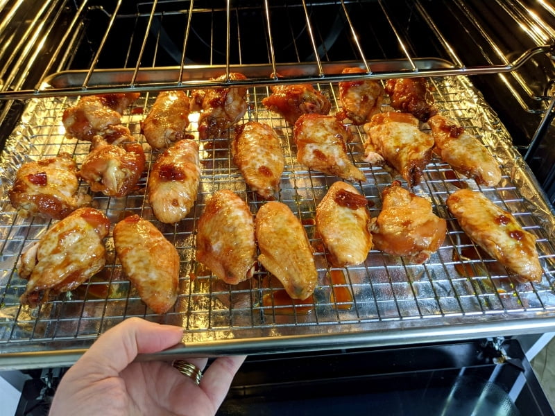cooking fresh chicken wings in the oven