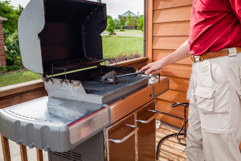 How To Clean A Moldy BBQ Grill