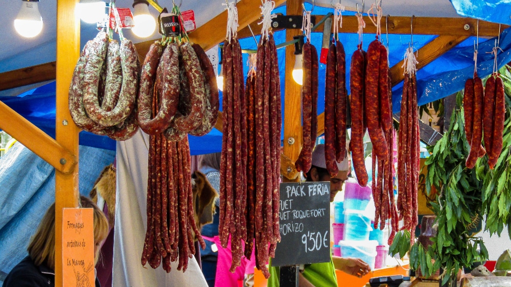 what is the difference between chorizo and longaniza